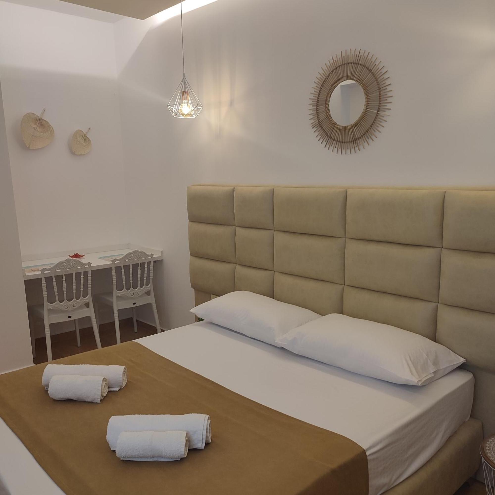 Apartments Sadiku With Sea View Sarandë Exterior foto